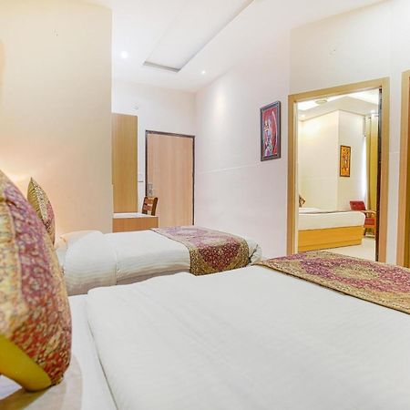 Hotel Ricky By Sahibs Group Amritszár Kültér fotó