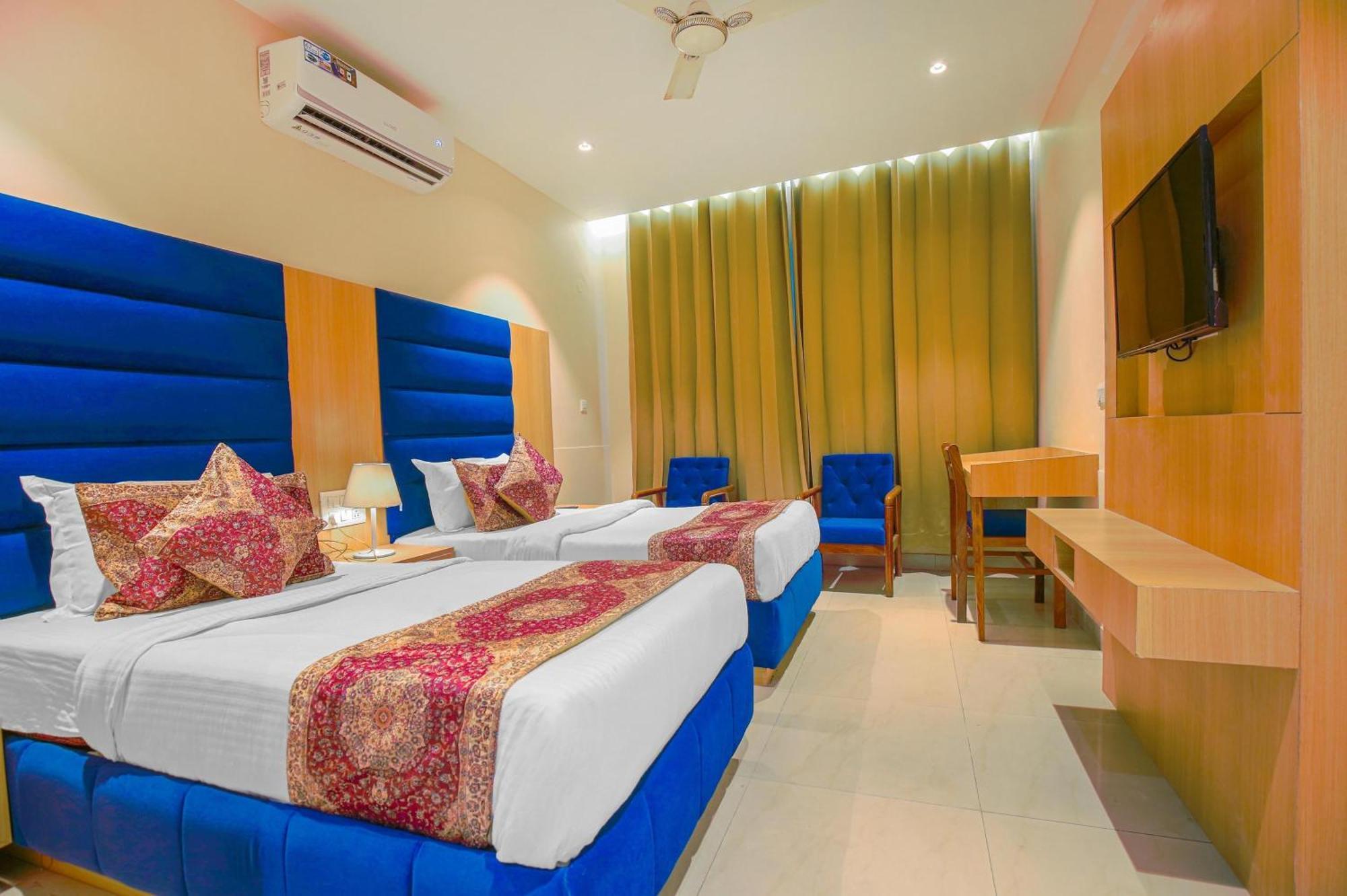 Hotel Ricky By Sahibs Group Amritszár Kültér fotó